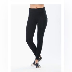 Miik Seana Highwaisted Leggings with pockets!